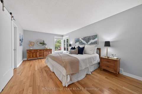 Photo 21 at 11 Glen Abbey Crescent, Stittsville (Central), Stittsville