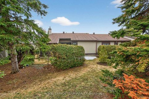 Photo 40 at 11 Glen Abbey Crescent, Stittsville (Central), Stittsville