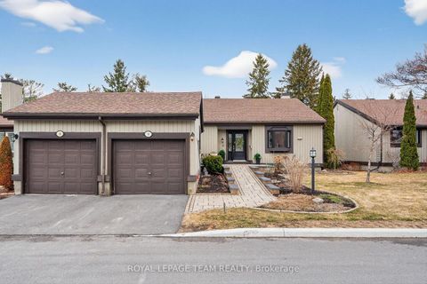 Photo 42 at 11 Glen Abbey Crescent, Stittsville (Central), Stittsville