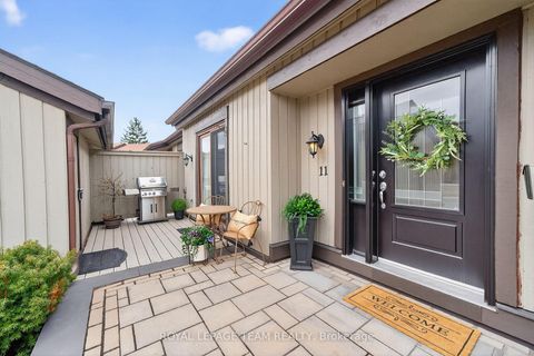 Photo 43 at 11 Glen Abbey Crescent, Stittsville (Central), Stittsville