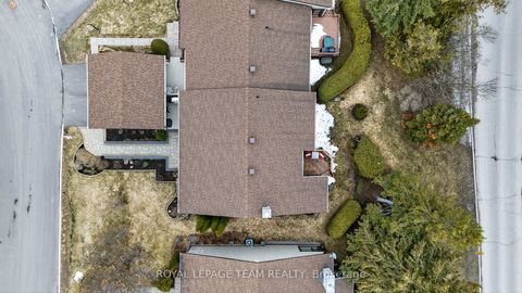 Photo 45 at 11 Glen Abbey Crescent, Stittsville (Central), Stittsville