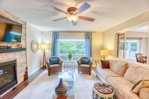 Photo 5 at 27 Sherk Crescent, Kanata Lakes/Heritage Hills, Kanata