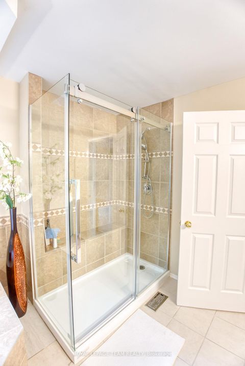 Photo 20 at 27 Sherk Crescent, Kanata Lakes/Heritage Hills, Kanata