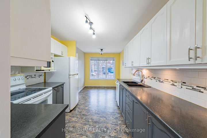 Photo 16 at 182 Windhurst Drive, Nepean (Barrhaven East), Ottawa