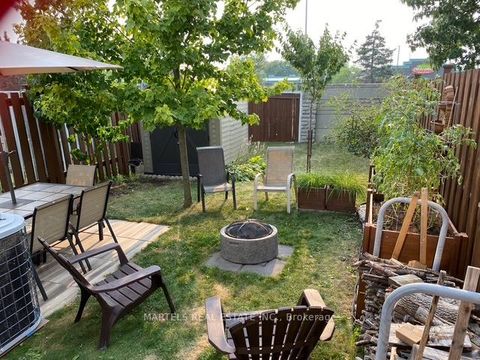 Photo 23 at 919 Markwick Crescent, Notting Hill/Summerside, Orleans