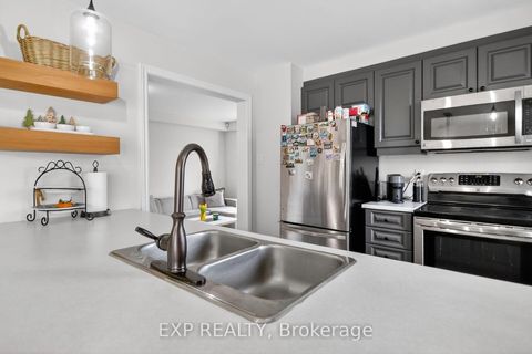 Photo 10 at 549 ENSATINA Crescent, Nepean (Half Moon Bay), Ottawa