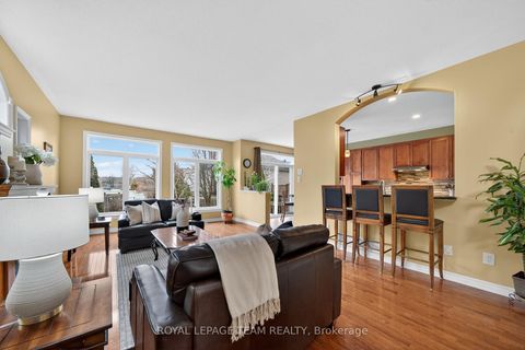 Photo 4 at 131 Spiritwood Drive, Emerald Meadows/Trailwest, Kanata