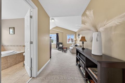 Photo 21 at 131 Spiritwood Drive, Emerald Meadows/Trailwest, Kanata