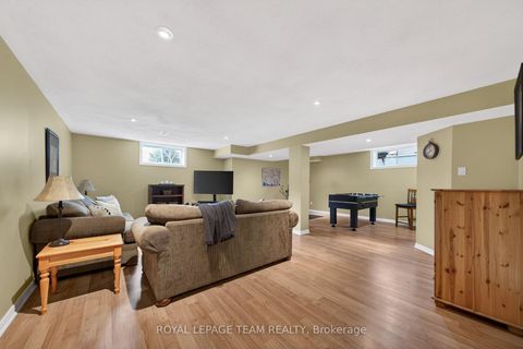 Photo 34 at 131 Spiritwood Drive, Emerald Meadows/Trailwest, Kanata