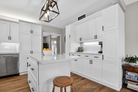 Photo 7 at 44 Ballantrae Way, Glencairn/Hazeldean, Kanata