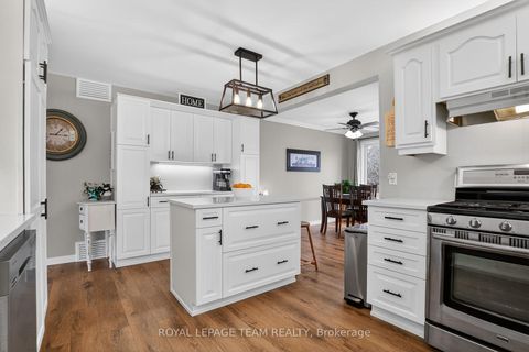 Photo 9 at 44 Ballantrae Way, Glencairn/Hazeldean, Kanata