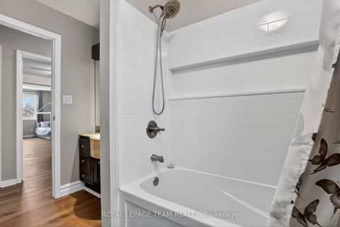 Photo 17 at 44 Ballantrae Way, Glencairn/Hazeldean, Kanata