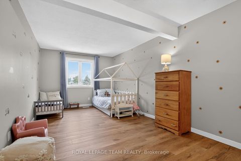 Photo 19 at 44 Ballantrae Way, Glencairn/Hazeldean, Kanata