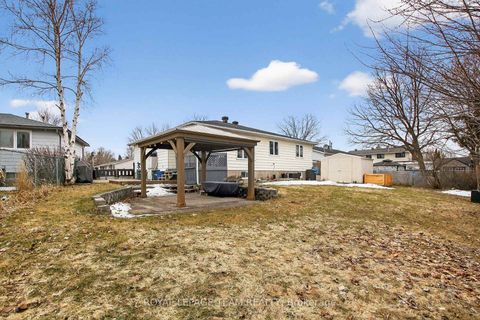 Photo 30 at 44 Ballantrae Way, Glencairn/Hazeldean, Kanata