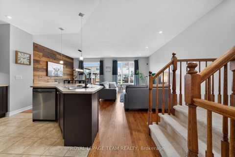 Photo 10 at 336 Glenbrae Avenue, Morgan's Grant/South March, Kanata