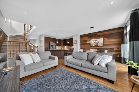 Photo 11 at 336 Glenbrae Avenue, Morgan's Grant/South March, Kanata