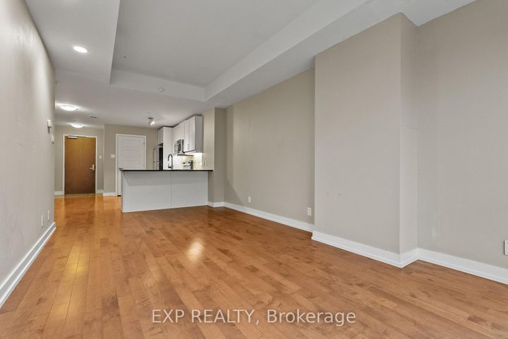 Photo 9 at 1006 - 330 Titan Private, Nepean (Borden Farm/Stewart Farm/Carleton Heights/Parkwood Hills), Ottawa