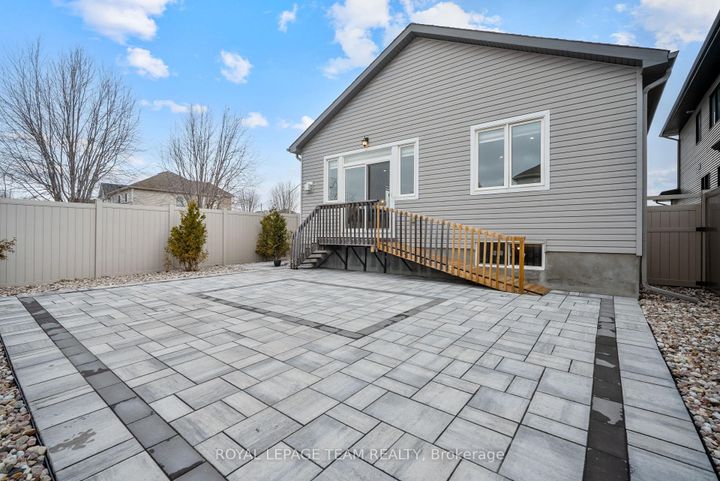 Photo 34 at 10 Kinetic Way, Nepean (Cedargrove/Fraserdale), Ottawa