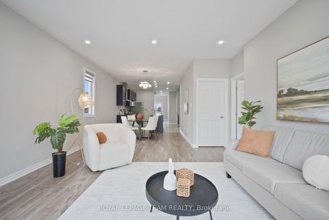 Photo 2 at 10 Kinetic Way, Nepean (Cedargrove/Fraserdale), Ottawa