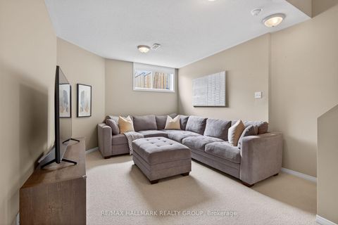 Photo 26 at 74 - 404 Hillsboro Private, Emerald Meadows/Trailwest, Kanata
