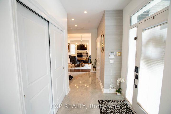 Photo 7 at 224 Alex Polowin Avenue, Nepean (Half Moon Bay), Ottawa
