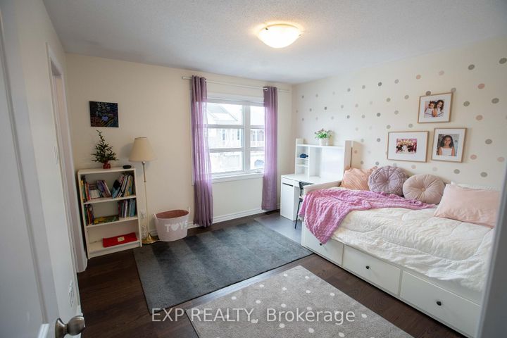 Photo 10 at 224 Alex Polowin Avenue, Nepean (Half Moon Bay), Ottawa