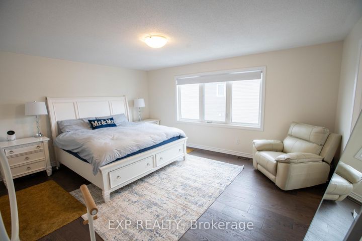 Photo 14 at 224 Alex Polowin Avenue, Nepean (Half Moon Bay), Ottawa