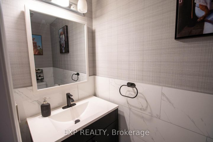 Photo 19 at 224 Alex Polowin Avenue, Nepean (Half Moon Bay), Ottawa