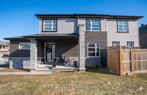 Photo 3 at 224 Alex Polowin Avenue, Nepean (Half Moon Bay), Ottawa