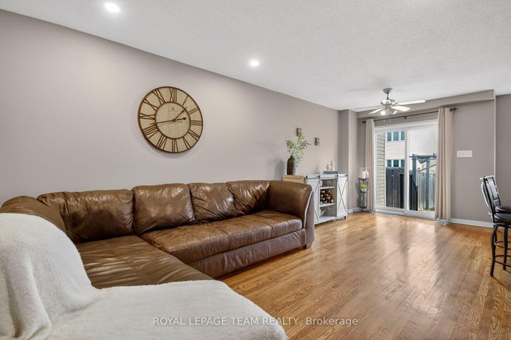 Photo 5 at 317 Copperfield Crescent, Nepean (Cedargrove/Fraserdale), Ottawa