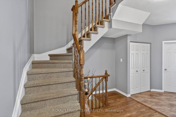 Photo 13 at 317 Copperfield Crescent, Nepean (Cedargrove/Fraserdale), Ottawa