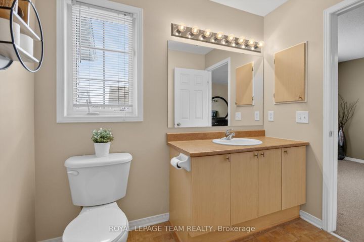 Photo 18 at 317 Copperfield Crescent, Nepean (Cedargrove/Fraserdale), Ottawa