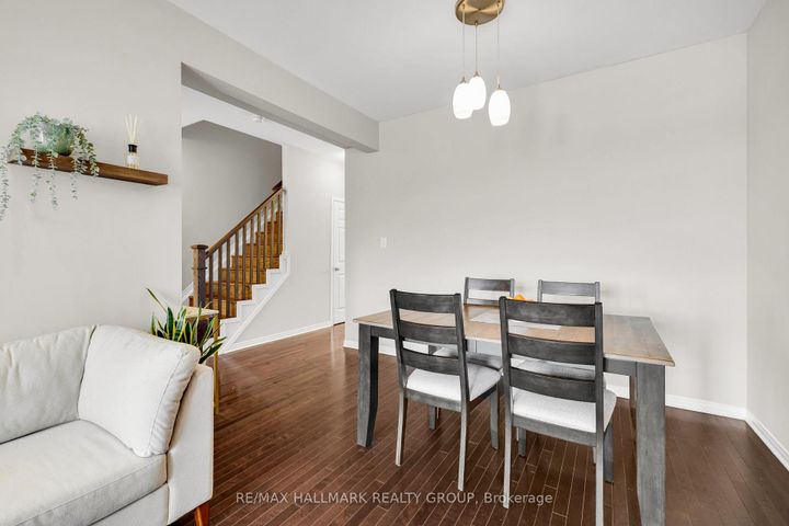 Photo 8 at 132 LARAMIE Crescent, Nepean (Stonebridge), Ottawa