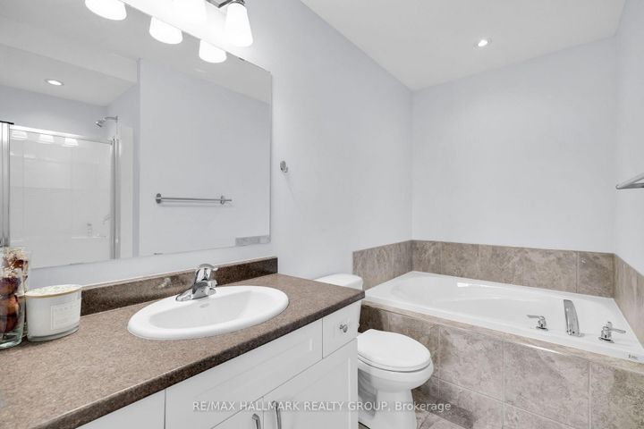 Photo 26 at 132 LARAMIE Crescent, Nepean (Stonebridge), Ottawa