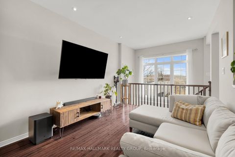 Photo 10 at 132 LARAMIE Crescent, Nepean (Stonebridge), Ottawa