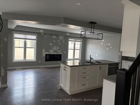 Photo 2 at 659 Pearl Dace Crescent, Nepean (Half Moon Bay), Ottawa