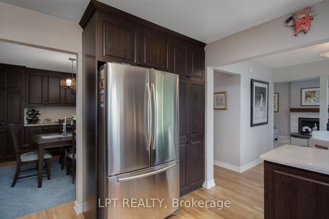 Photo 23 at 4 Drainie Drive, Katimavik, Kanata