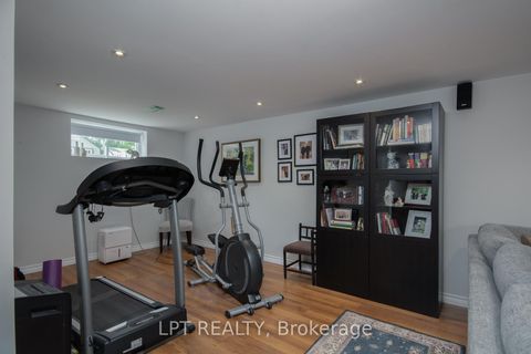 Photo 36 at 4 Drainie Drive, Katimavik, Kanata