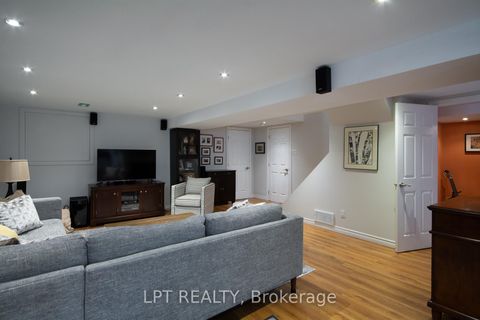 Photo 37 at 4 Drainie Drive, Katimavik, Kanata