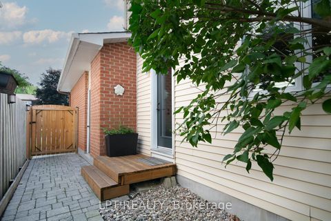 Photo 48 at 4 Drainie Drive, Katimavik, Kanata