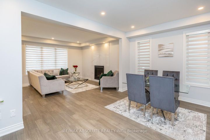 Photo 3 at 1019 Apolune Street, Nepean (Half Moon Bay), Ottawa