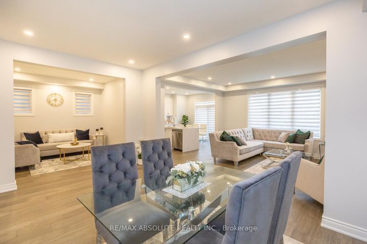 Photo 5 at 1019 Apolune Street, Nepean (Half Moon Bay), Ottawa