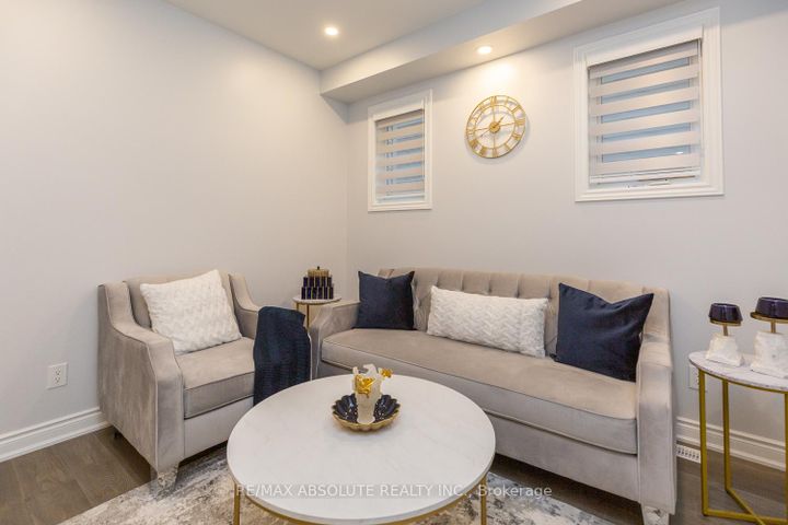 Photo 7 at 1019 Apolune Street, Nepean (Half Moon Bay), Ottawa