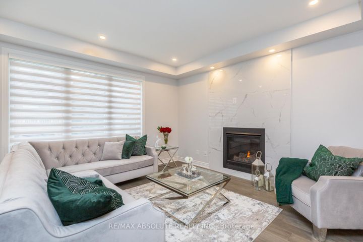 Photo 9 at 1019 Apolune Street, Nepean (Half Moon Bay), Ottawa