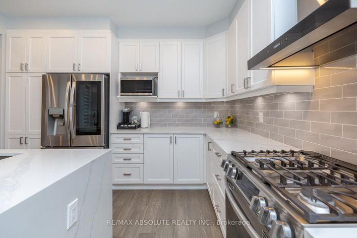 Photo 11 at 1019 Apolune Street, Nepean (Half Moon Bay), Ottawa