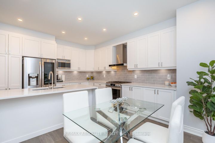 Photo 13 at 1019 Apolune Street, Nepean (Half Moon Bay), Ottawa