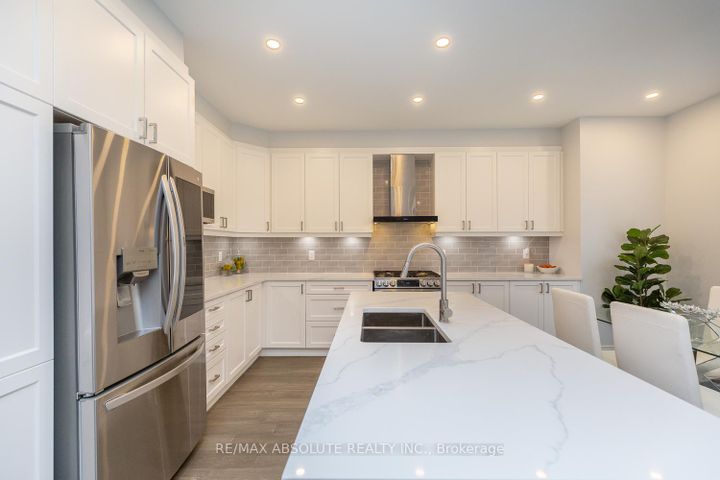 Photo 15 at 1019 Apolune Street, Nepean (Half Moon Bay), Ottawa