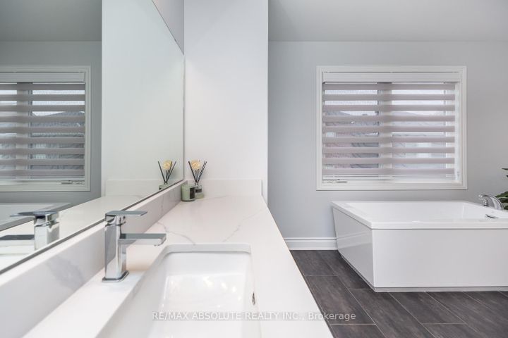 Photo 29 at 1019 Apolune Street, Nepean (Half Moon Bay), Ottawa