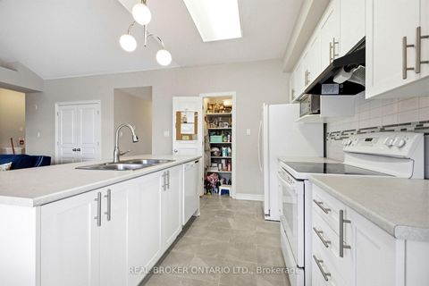 Photo 9 at H - 66 Tipperary Private, Nepean (Longfields), Ottawa