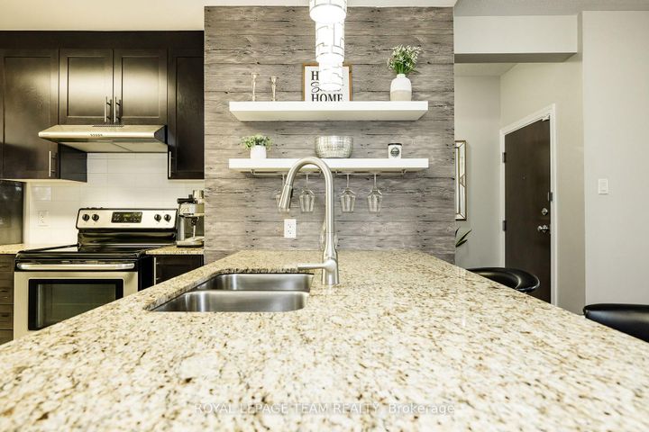 Photo 13 at A - 19 Tadley Private, Nepean (Longfields), Ottawa